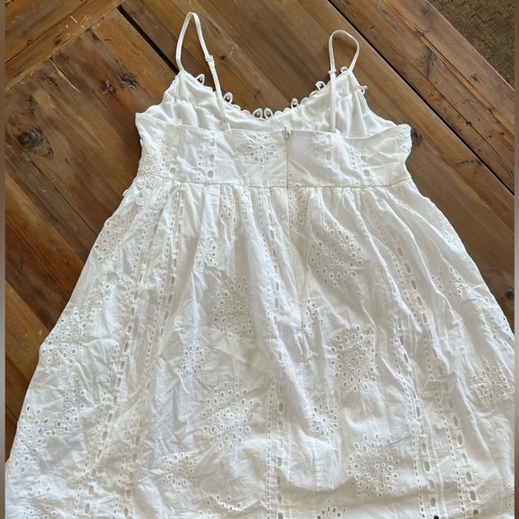 White Eyelet Lace Sundress - Picture 2 of 3